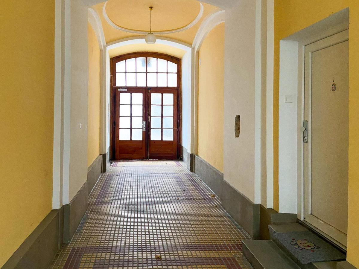 Elegant Suite Altes Akh Відень Екстер'єр фото